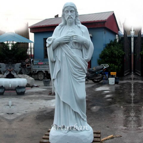 jesus christ statue
