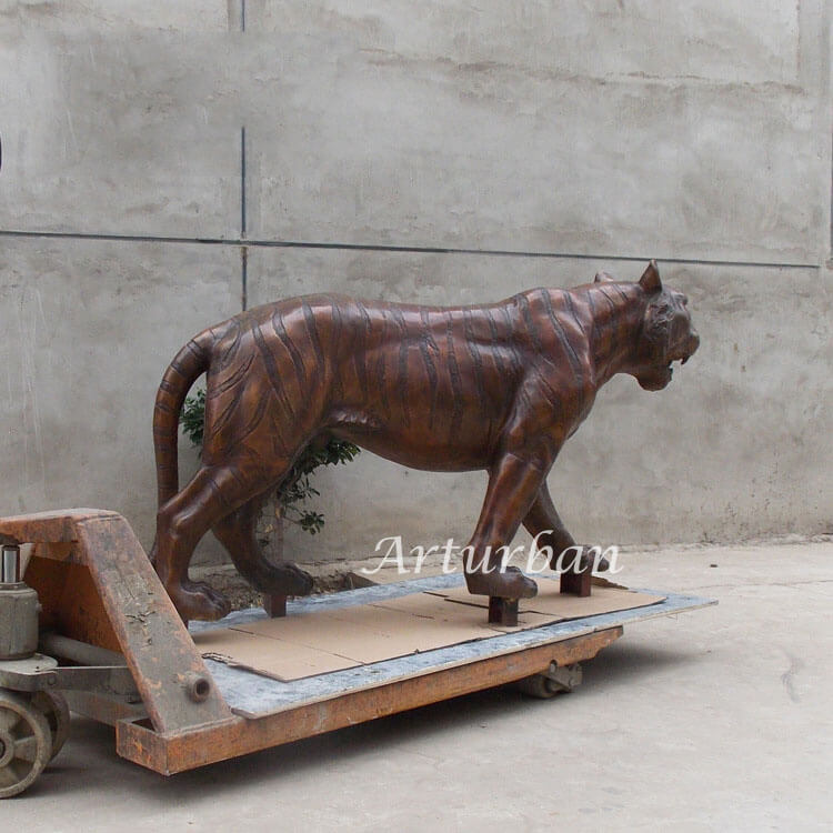 Bronze Life Size Tiger Statue for Sale Outdoor Garden Decoration