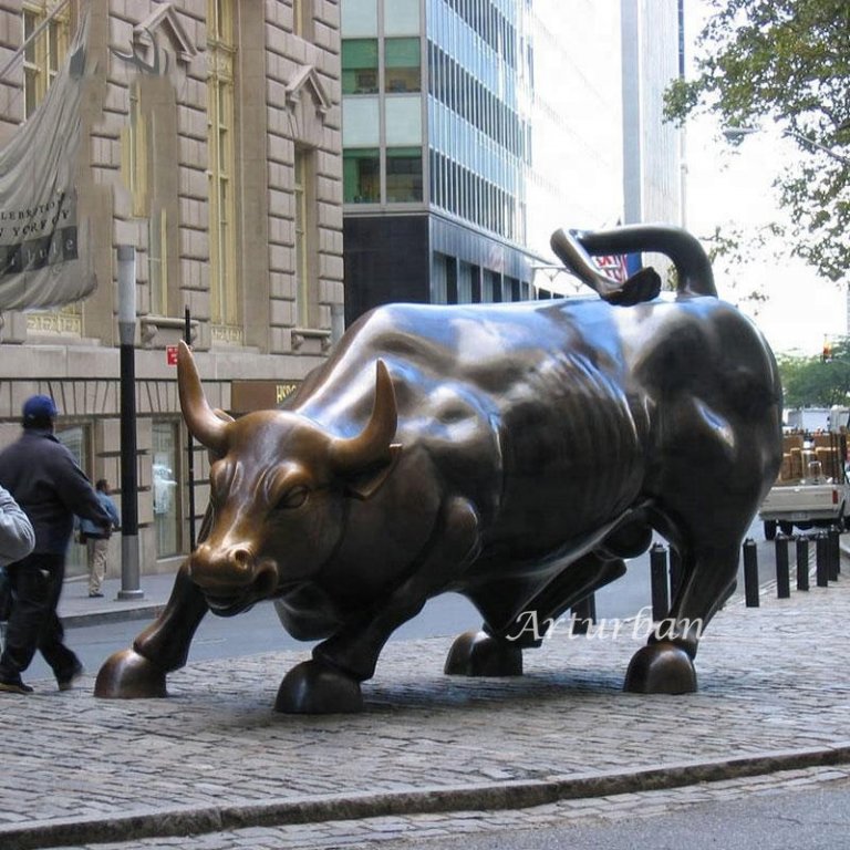 Wall Street Bull and Girl Statue