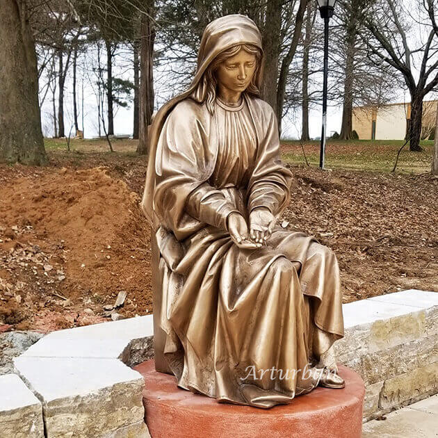 Virgin Mary Garden statue