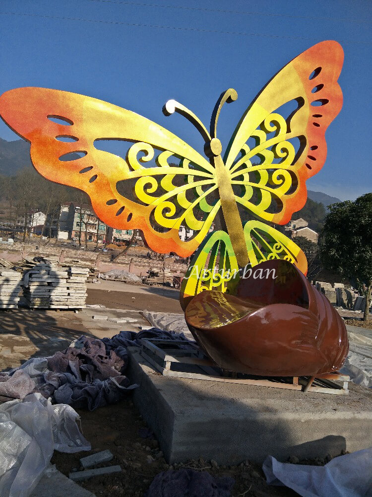 Large Metal Butterfly Garden Statue for Outdoor Decoration