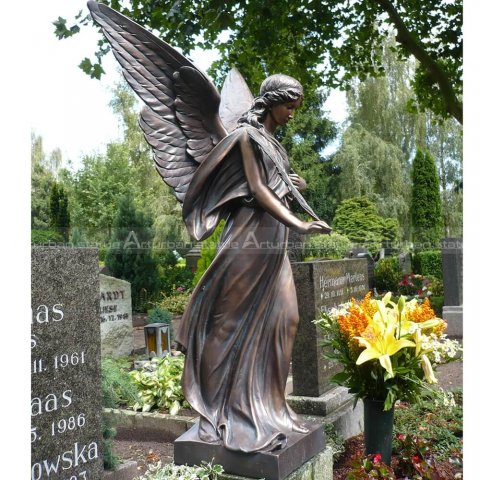 memorial angel statues