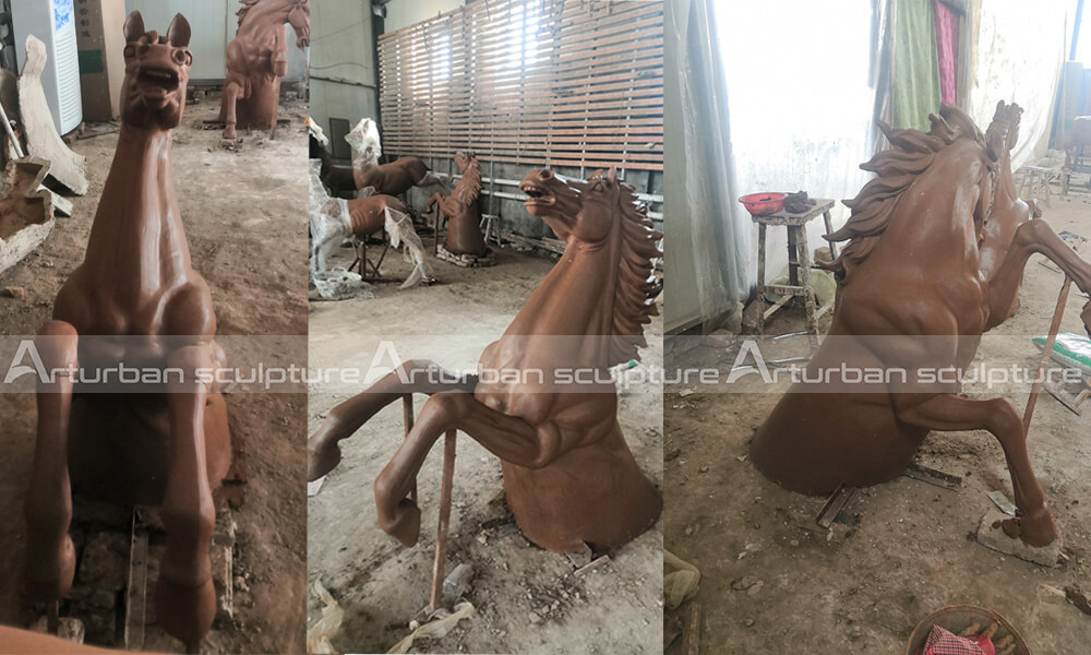 horse fountain clay mold