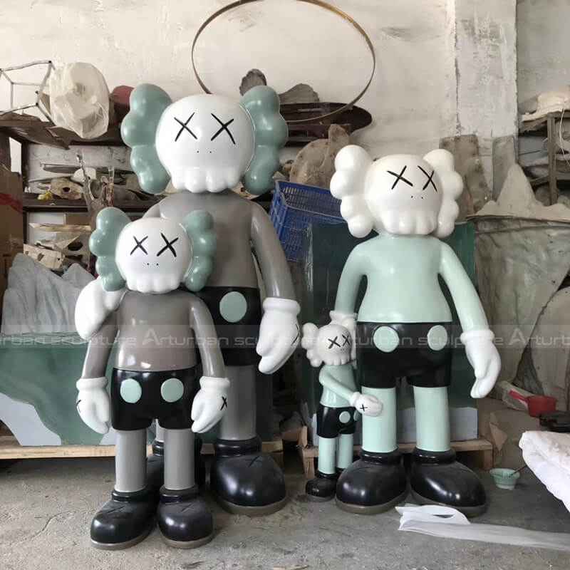 Large Fiberglass Kaws Companion Sculpture Factory Supplier MLFS