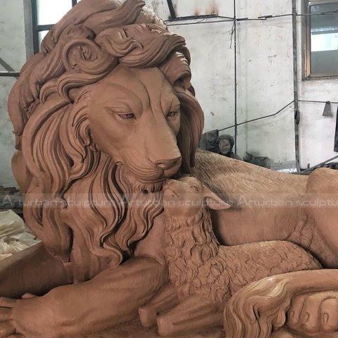 lion and lamb statue