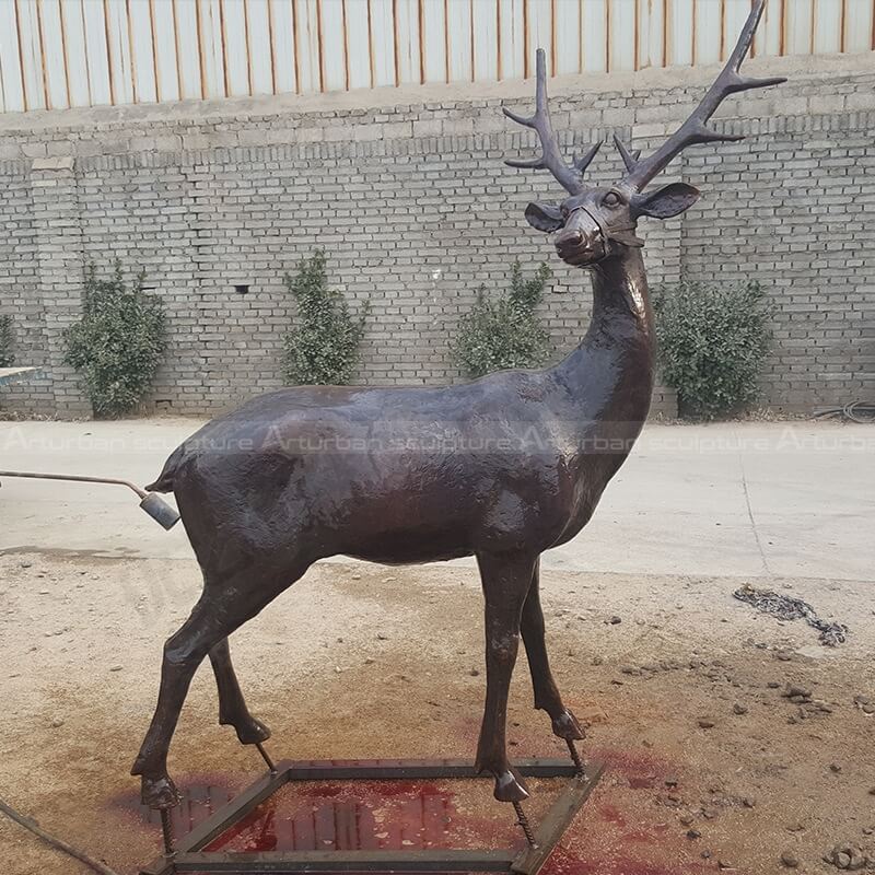 metal big deer statue