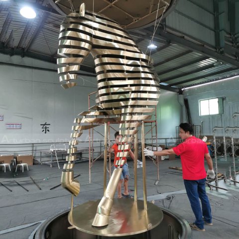 metal horse sculpture for sale