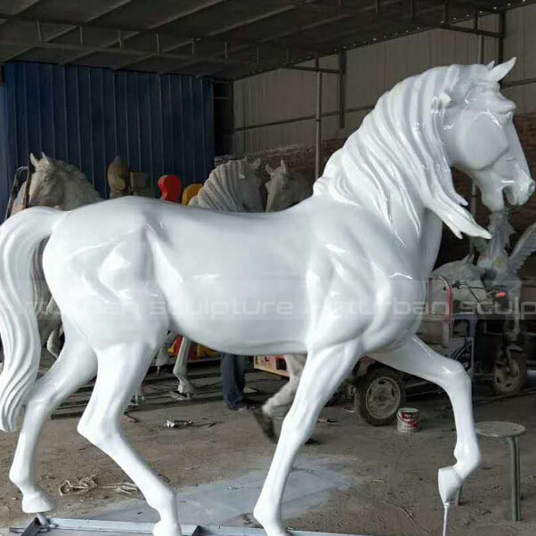 white horse statue for home