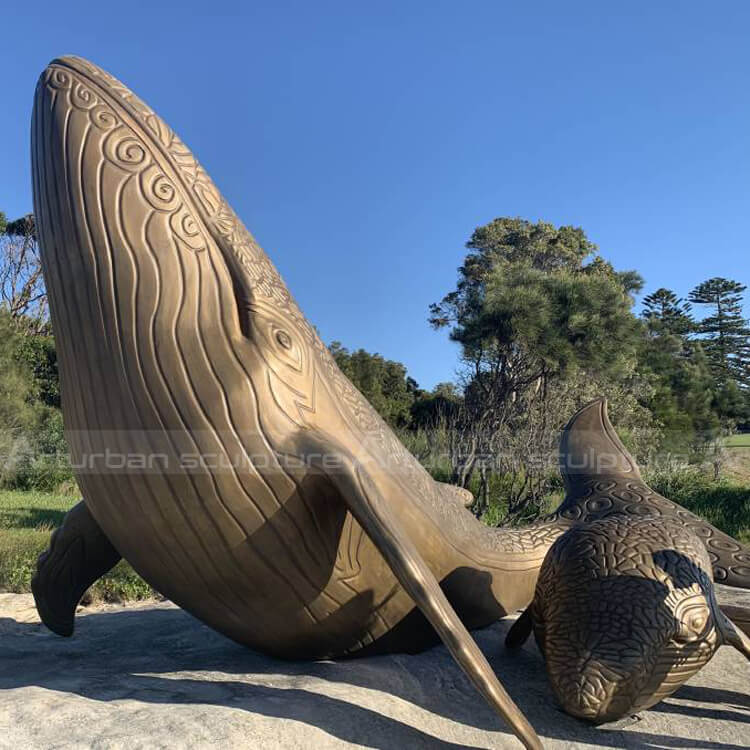 mother and baby whale Sculpture