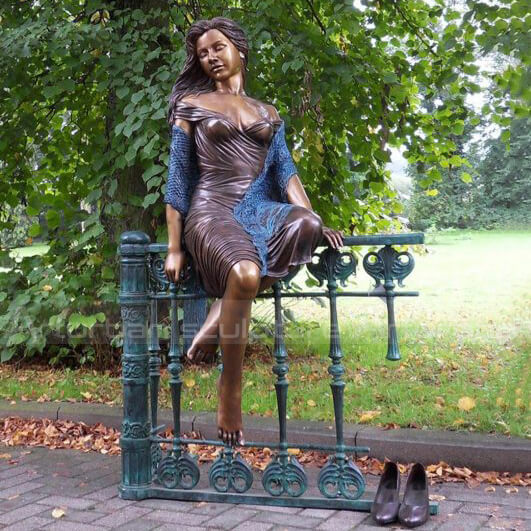 sitting lady statue