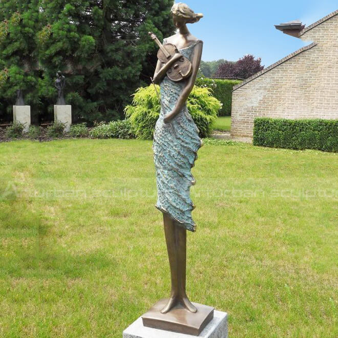 tall lady garden statue