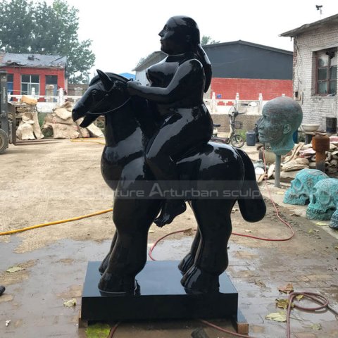 fernando botero horse sculpture