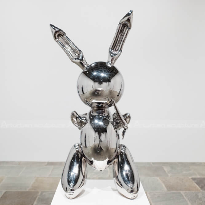 Famous artist jeff koons stainless steel rabbit sculpture