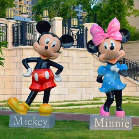 Mickey and Minnie Statue