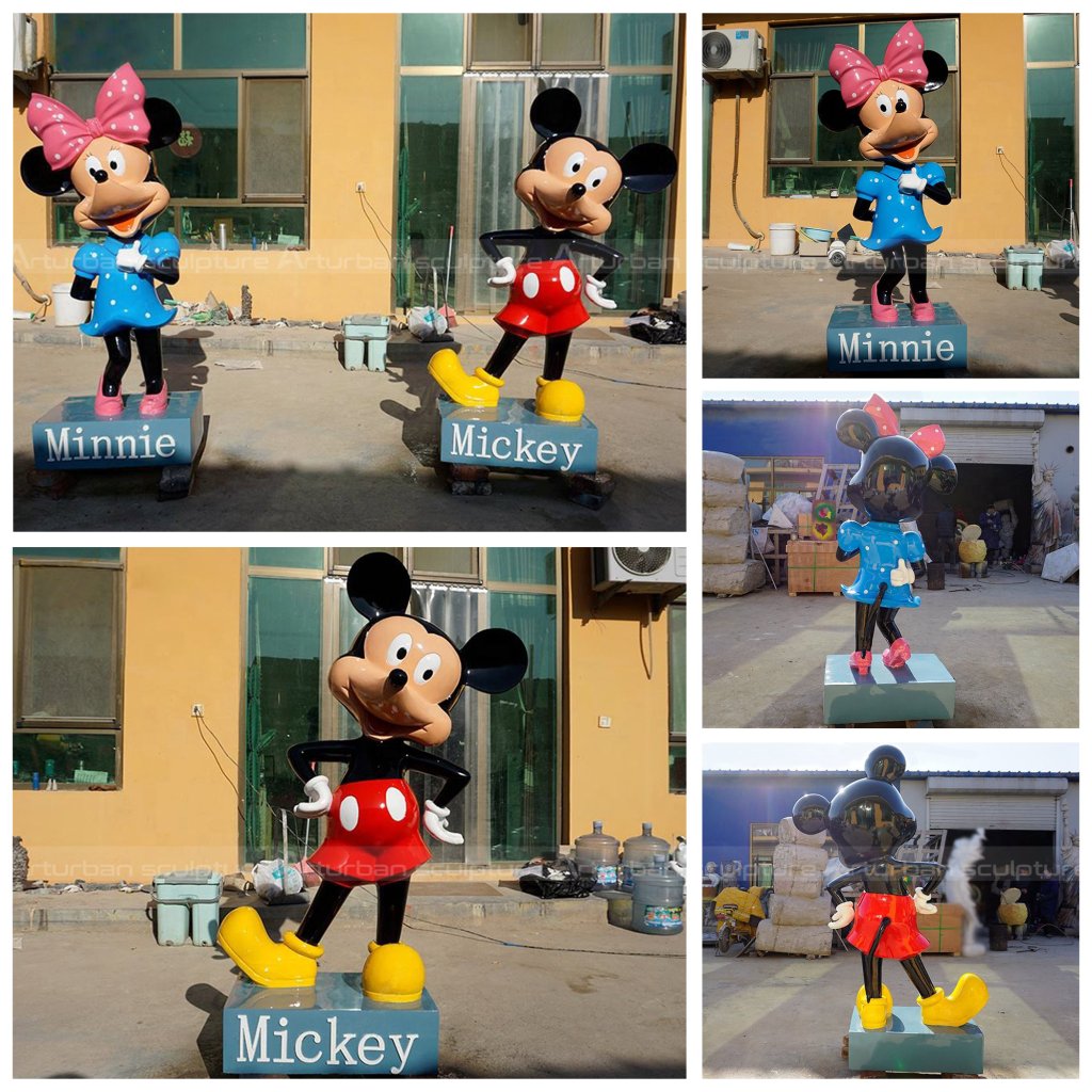 mickey and minnie statue