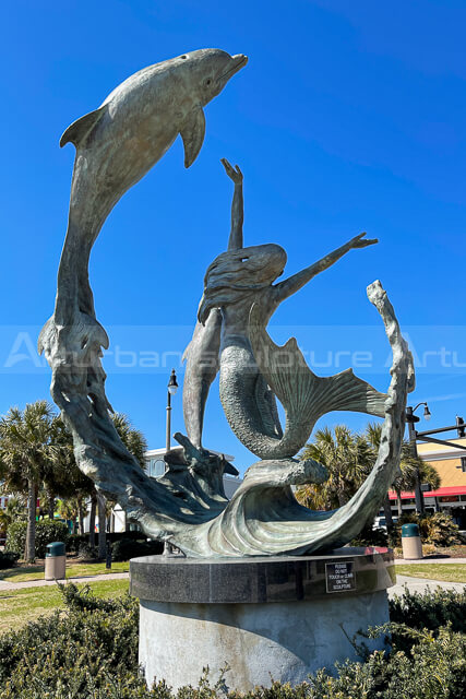 mermaid garden statue