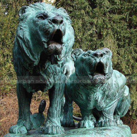 lion and lioness statue