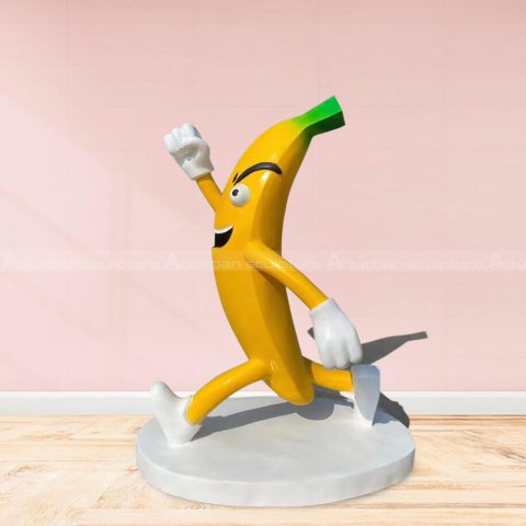 statue banana