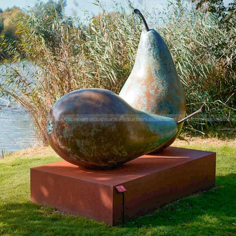 pear garden sculpture