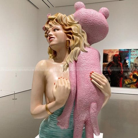 pink panther sculpture