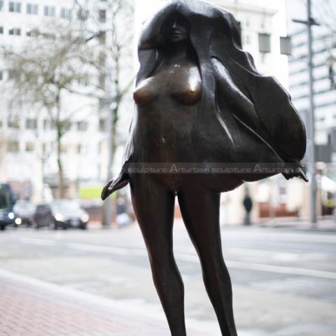 statue nude woman