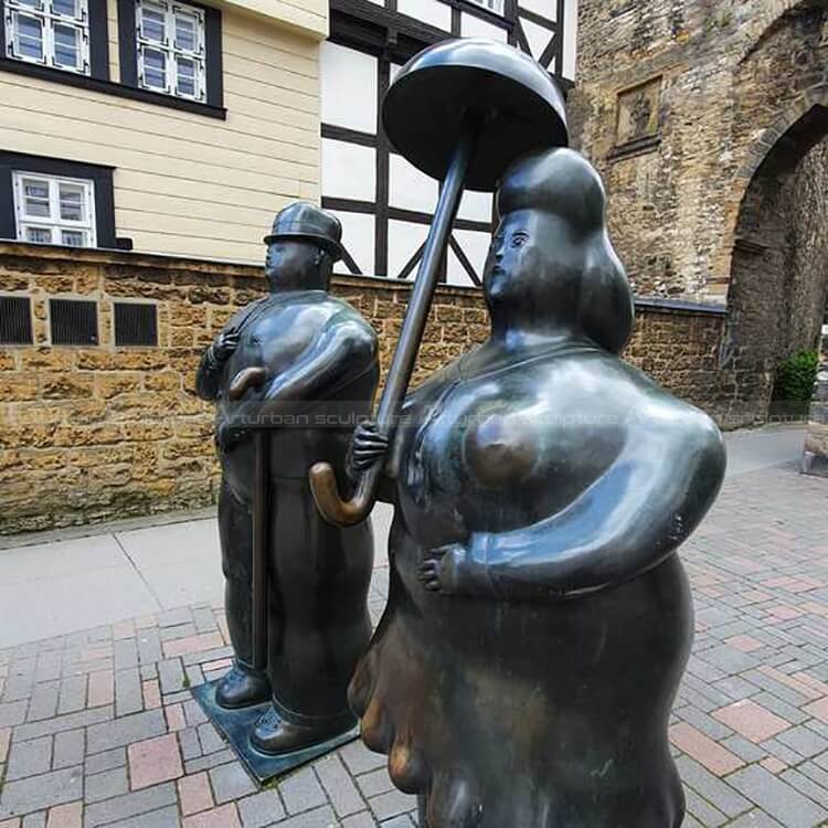 colombian fat statues