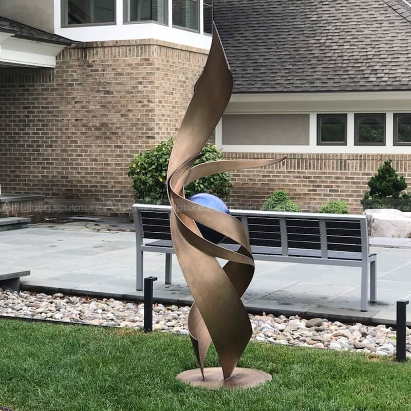 organic shape sculpture