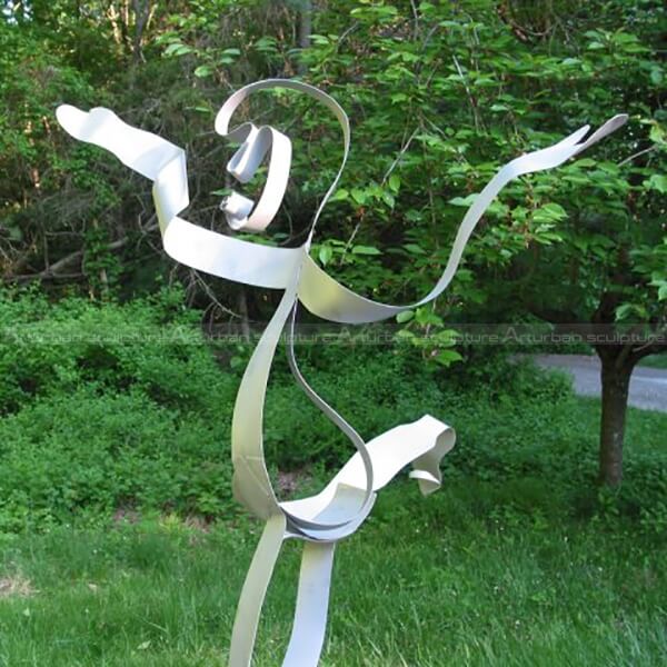sculpture abstract figures