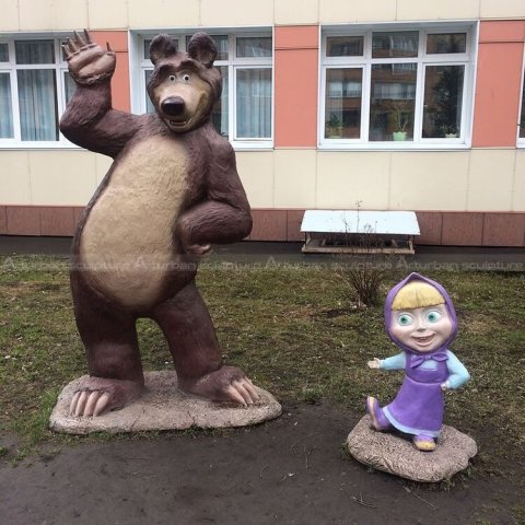 masha and the bear statue