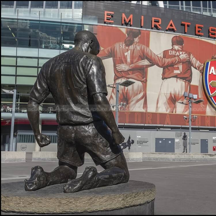 thierry henry sculpture