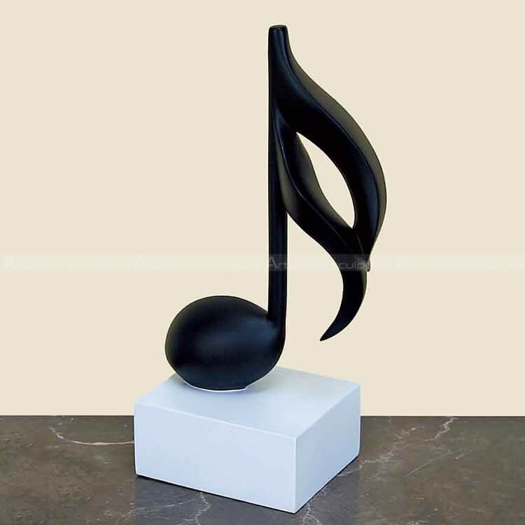 musical note sculpture