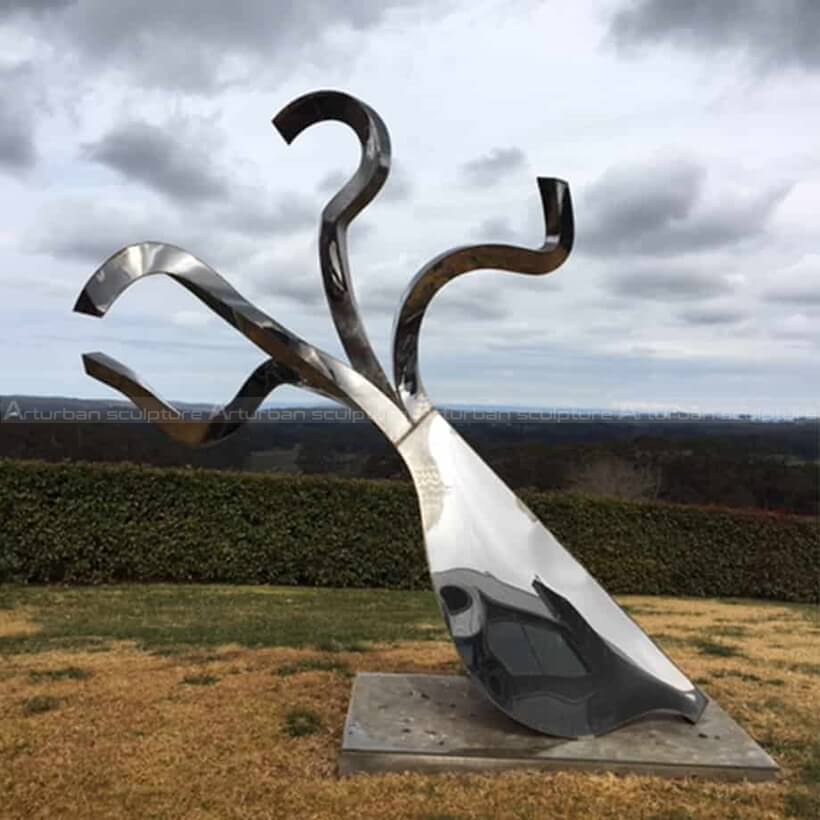bert flugelman sculpture