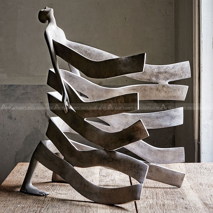 isabel miramontes sculpture