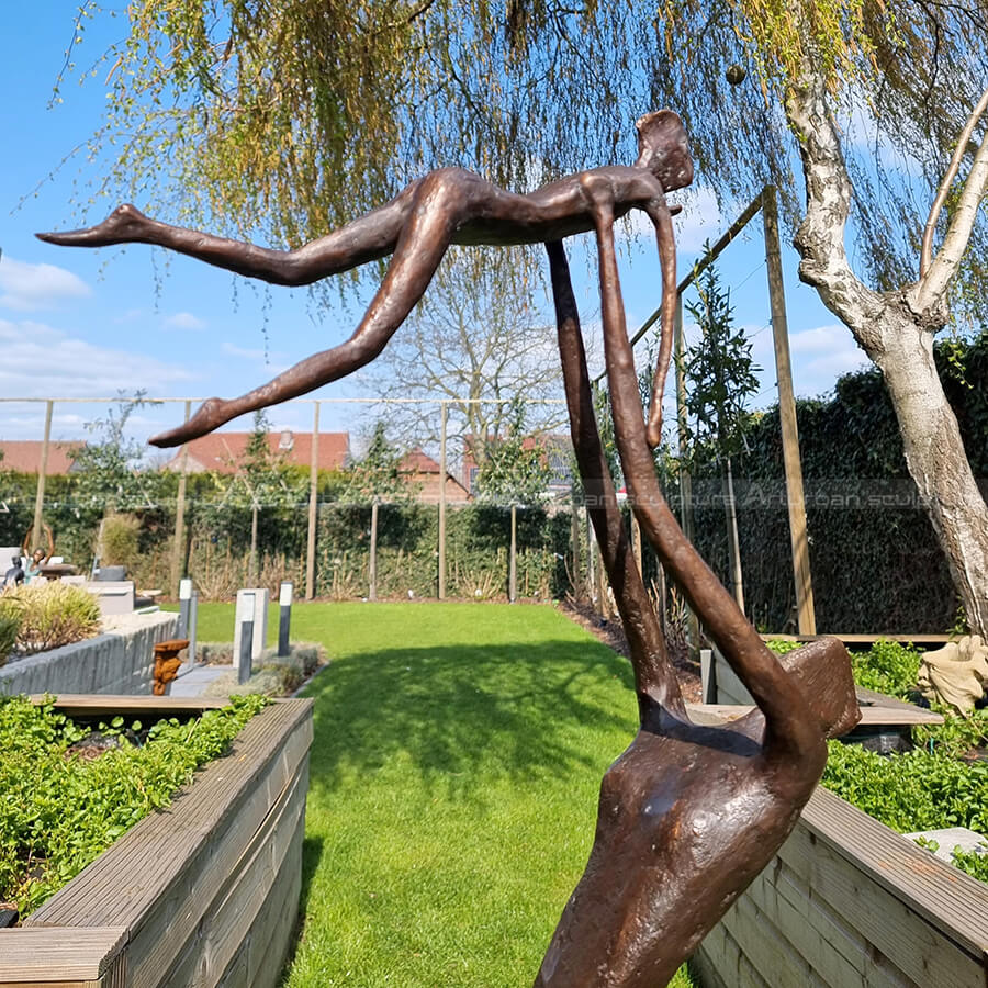 Family Selfie Garden Statue