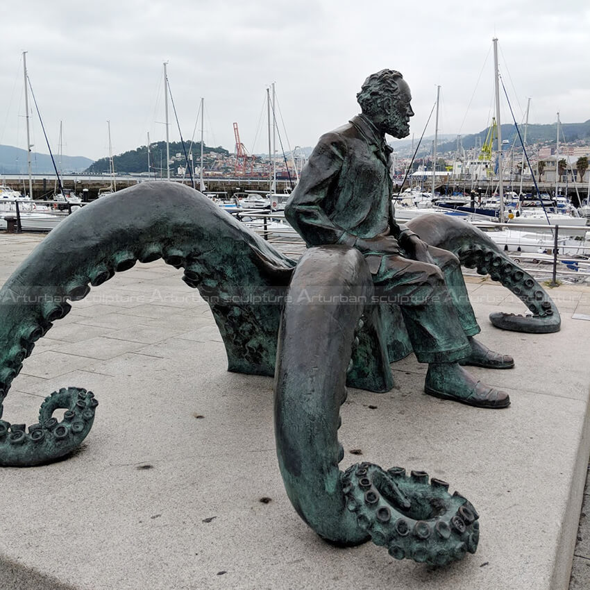 Jules Verne Statue