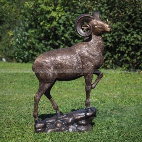 big horn sheep sculpture