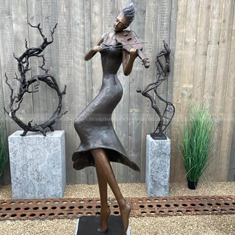 violin player statue