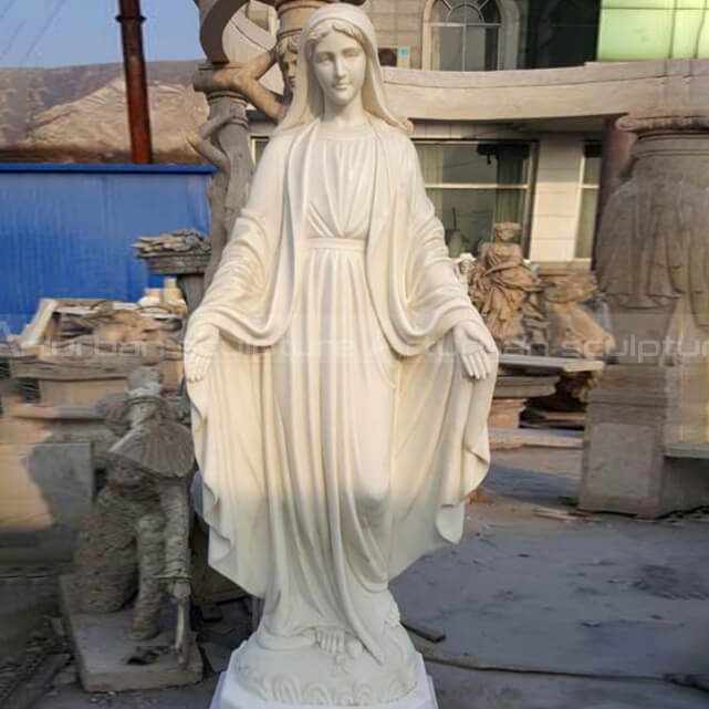 virgin mary praying statue
