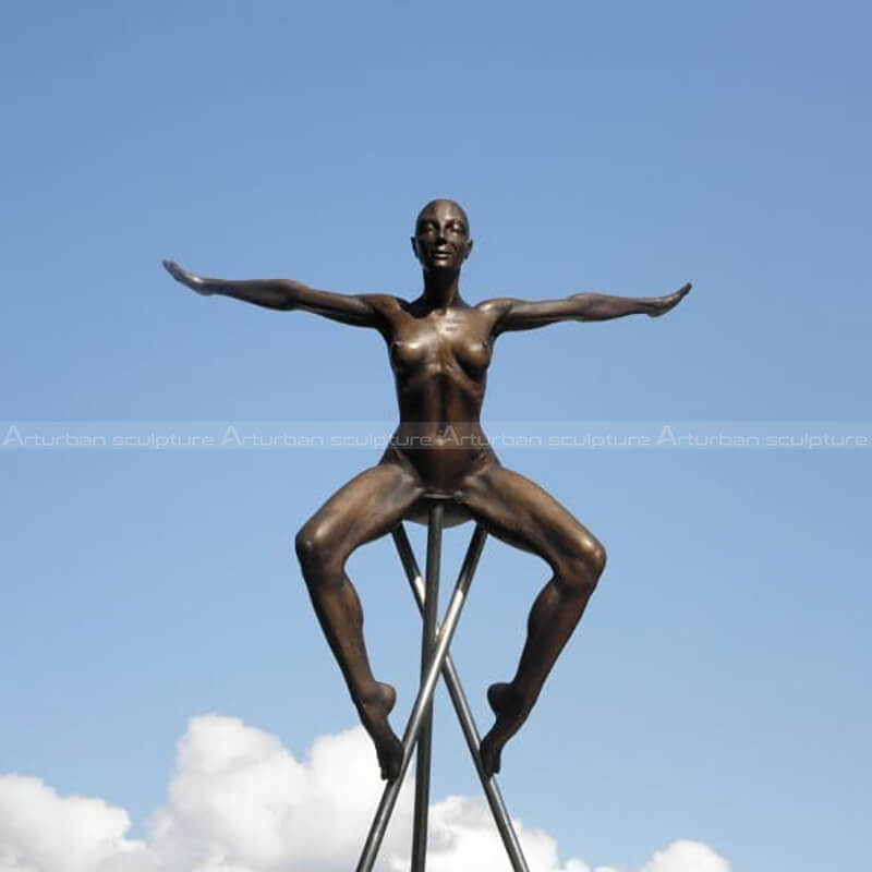 famous female nude statues