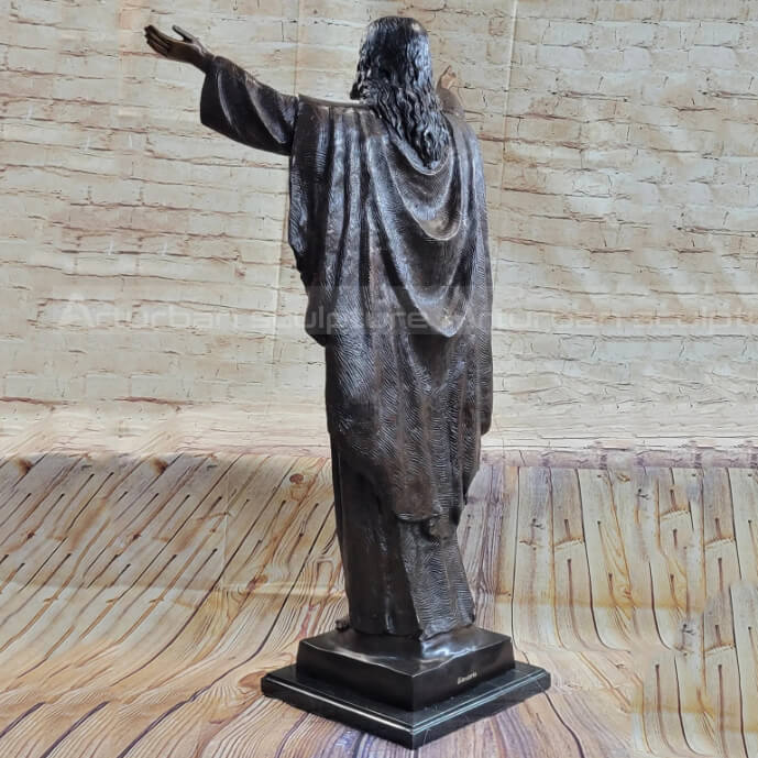 jesus statue with open arms