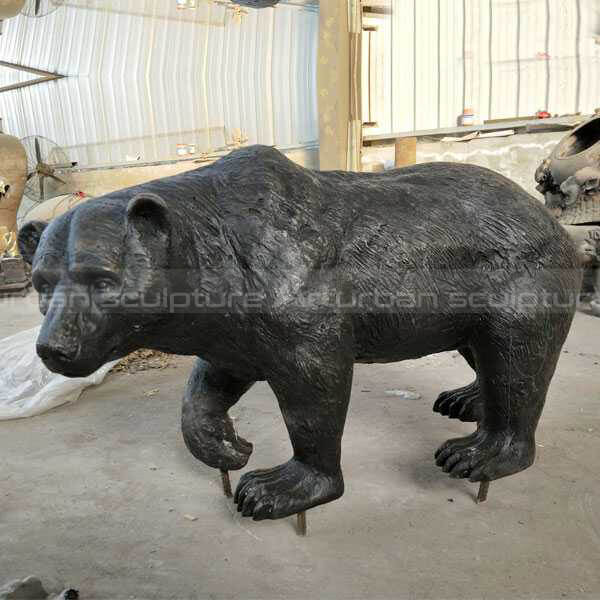 bear wildlife statue