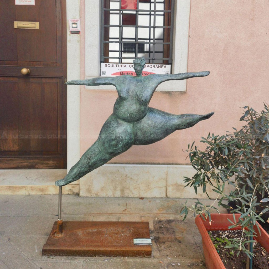 Abstract Female Sculpture - Arturban Statue